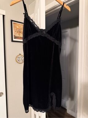 Forever 21 Black Velvet Lace-Trim Slip Dress
